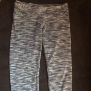 Alo Capri length gym yoga leggings tights